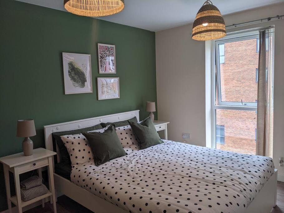 Homely 2 Bed Duplex With A River View Southampton Exteriör bild